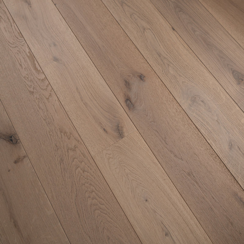 Engineered Classic Oak Flooring 14mm x190 Invisible Lacquered