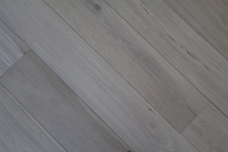 Engineered Prime Oak Flooring 14mm x190 Invisible Lacquered