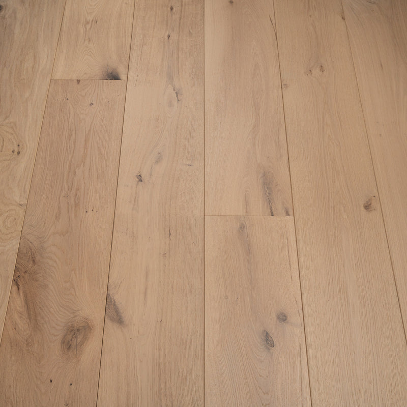 Engineered Classic Oak Flooring 15mm x 220 Invisible Lacquered