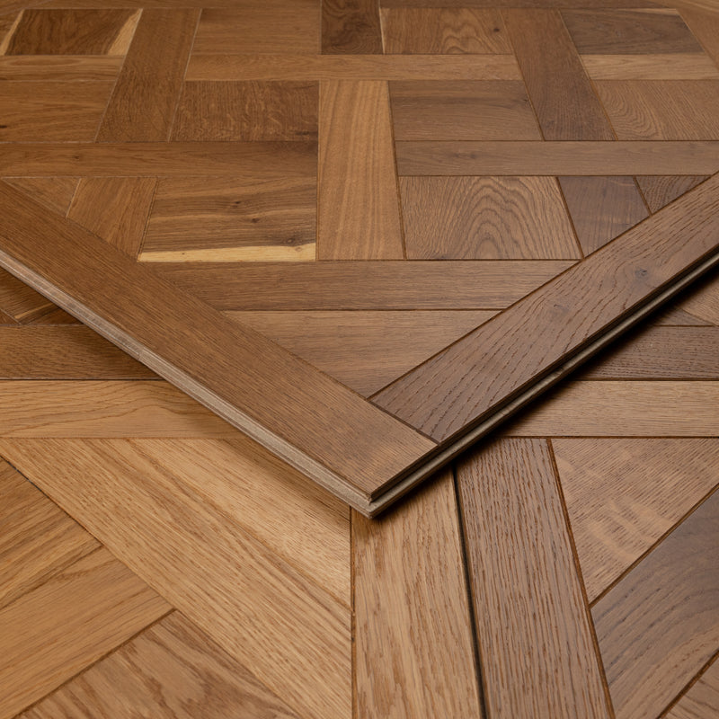 Wood Versailles 800x800mm - Smoked Lacquered
