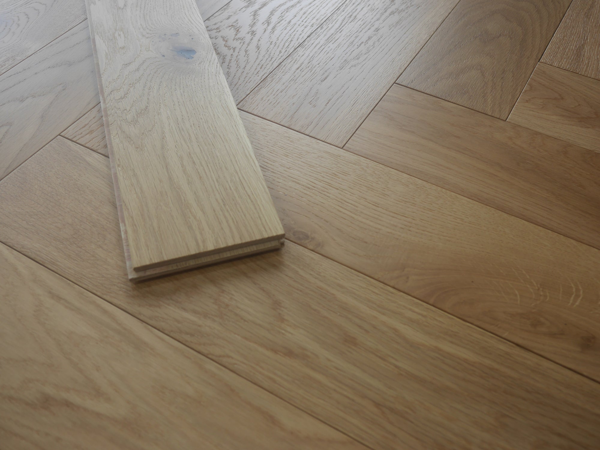 Herringbone Engineered Classic Oak 14mm x 125mm - Matt Lacquered