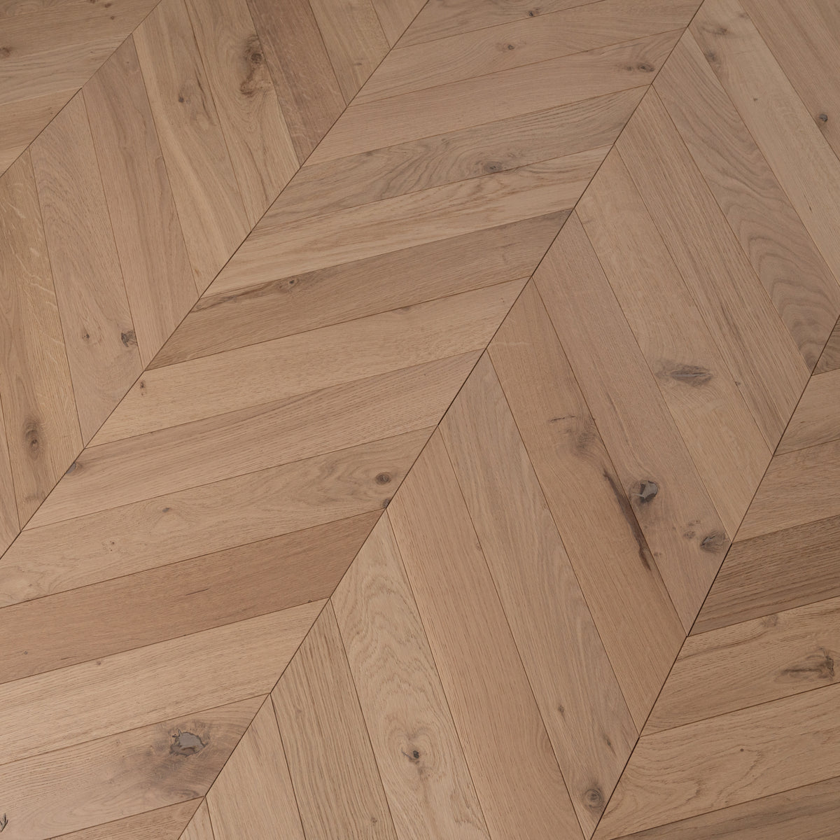 Chevron Engineered Classic Oak  14mm x 90mm - Invisible Lacquered
