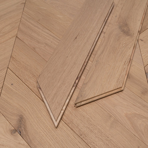 Chevron Engineered Classic Oak  14mm x 90mm - Invisible Lacquered