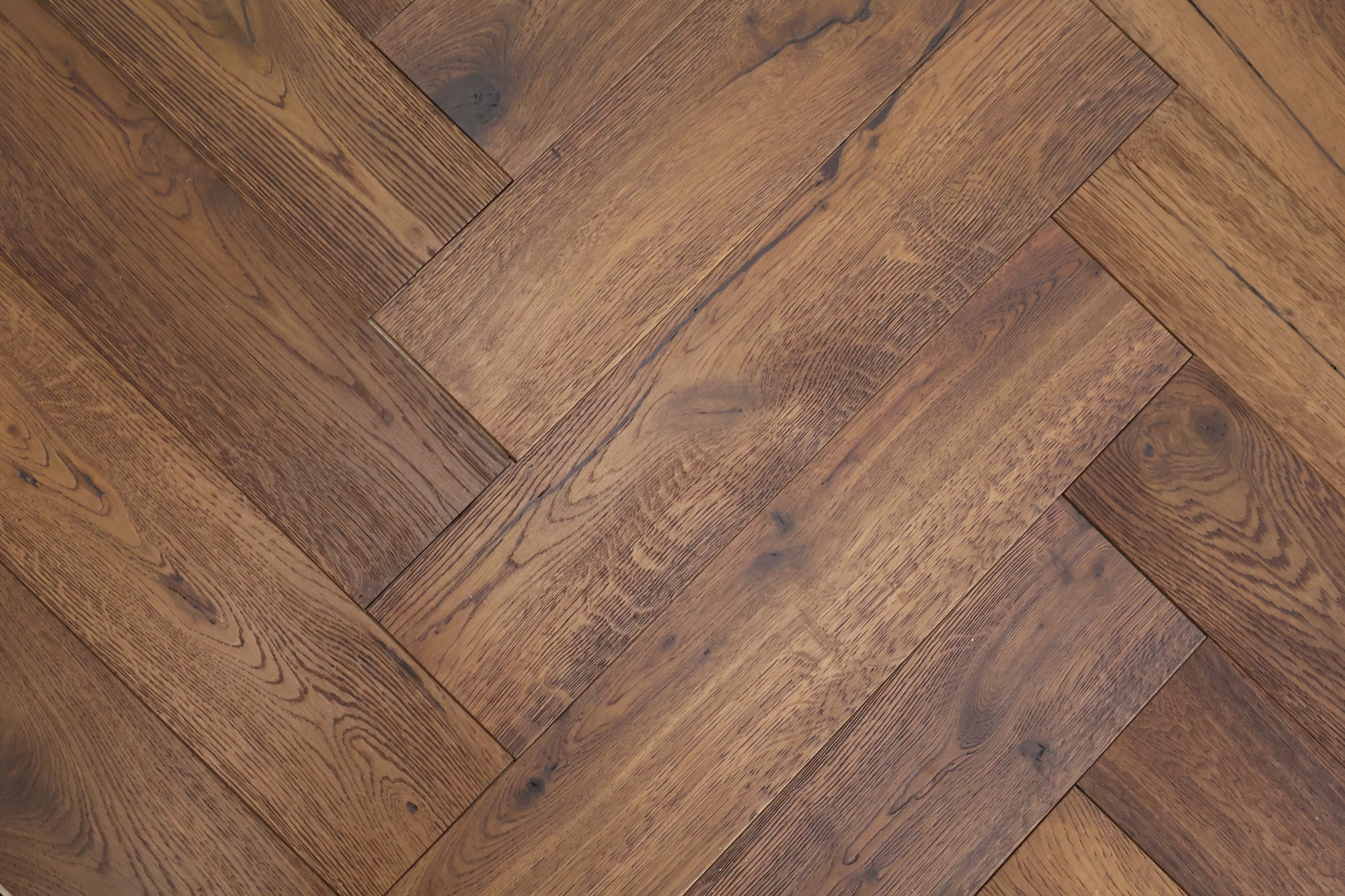 Herringbone Engineered Antique Oak 14mm x 125mm - Brown