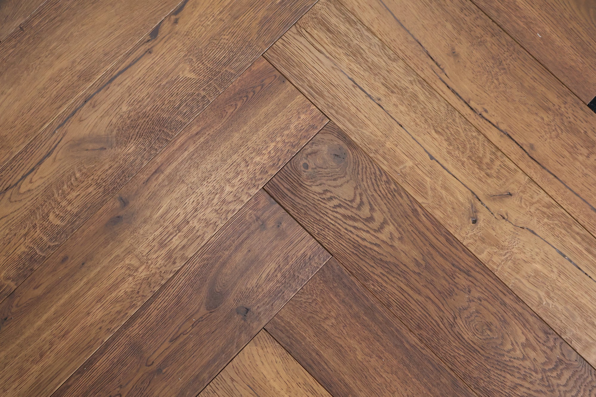 Herringbone Engineered Antique Oak 14mm x 125mm - Brown