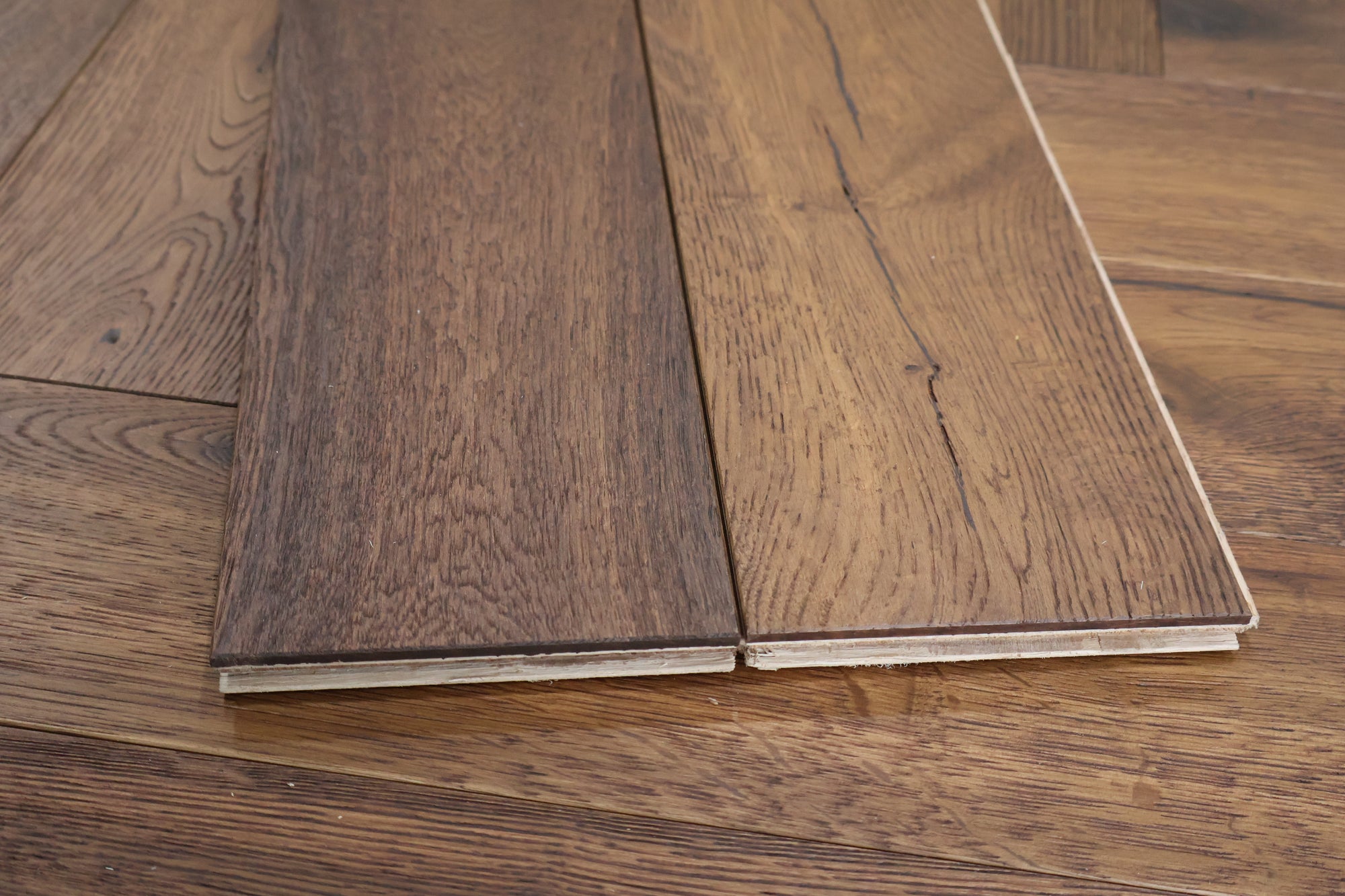 Herringbone Engineered Antique Oak 14mm x 125mm - Brown