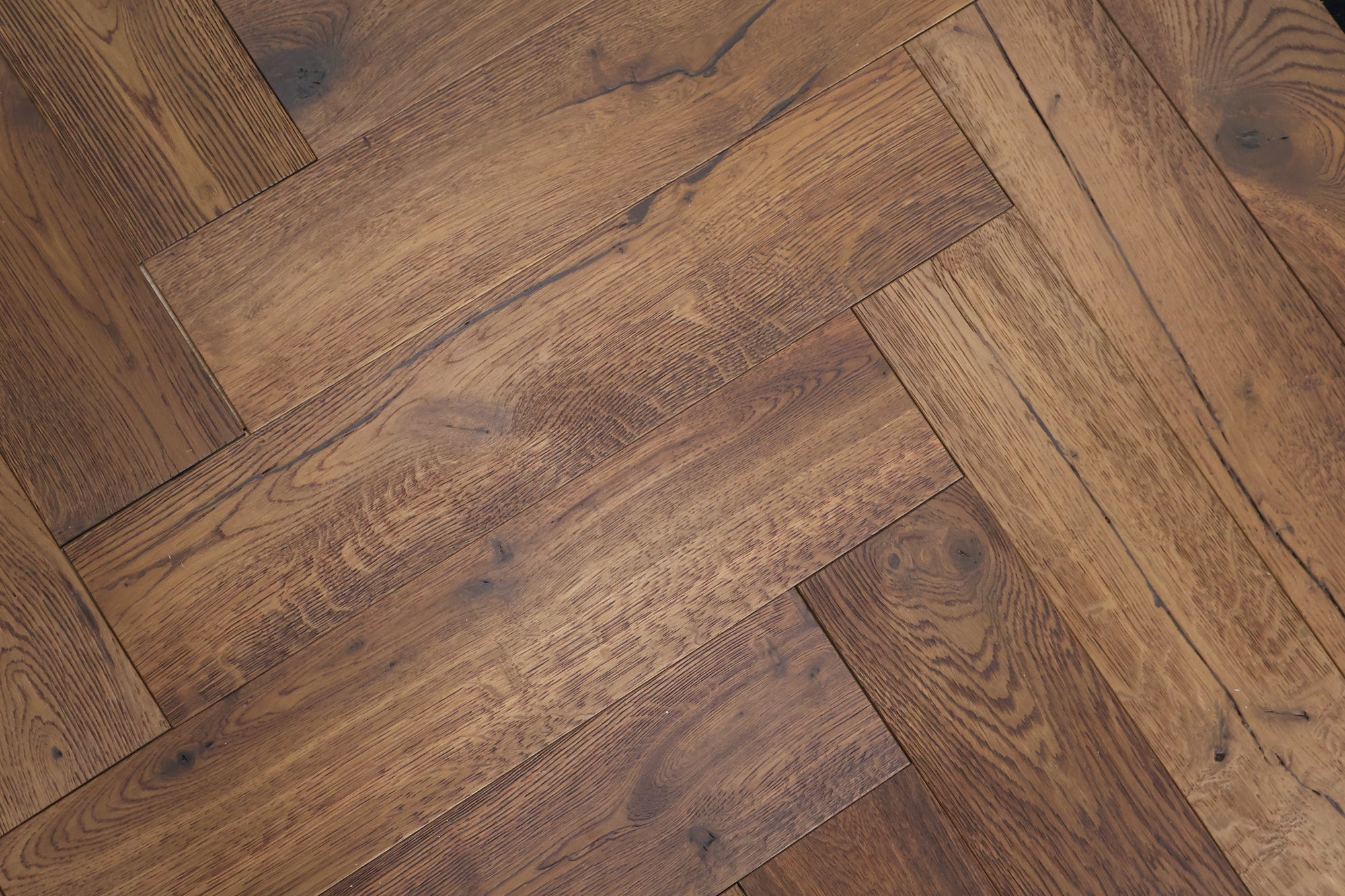 Herringbone Engineered Antique Oak 14mm x 125mm - Brown