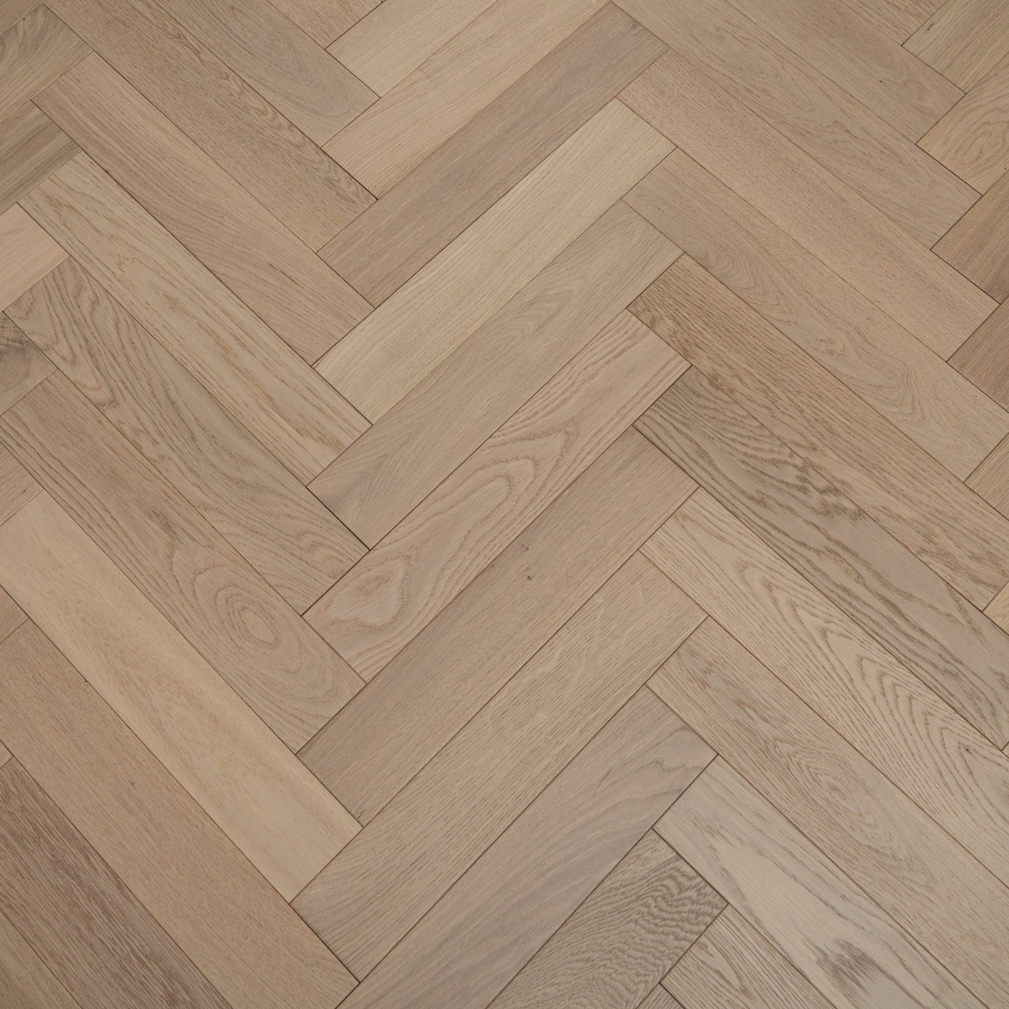 Herringbone Engineered Prime Oak 14mm x 90mm Invisible Lacquered