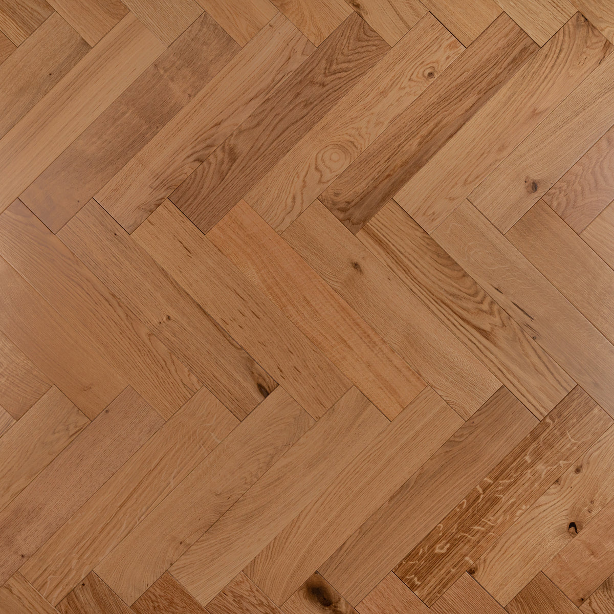 Herringbone Engineered Classic Oak 14mm x 90mm Lacquered