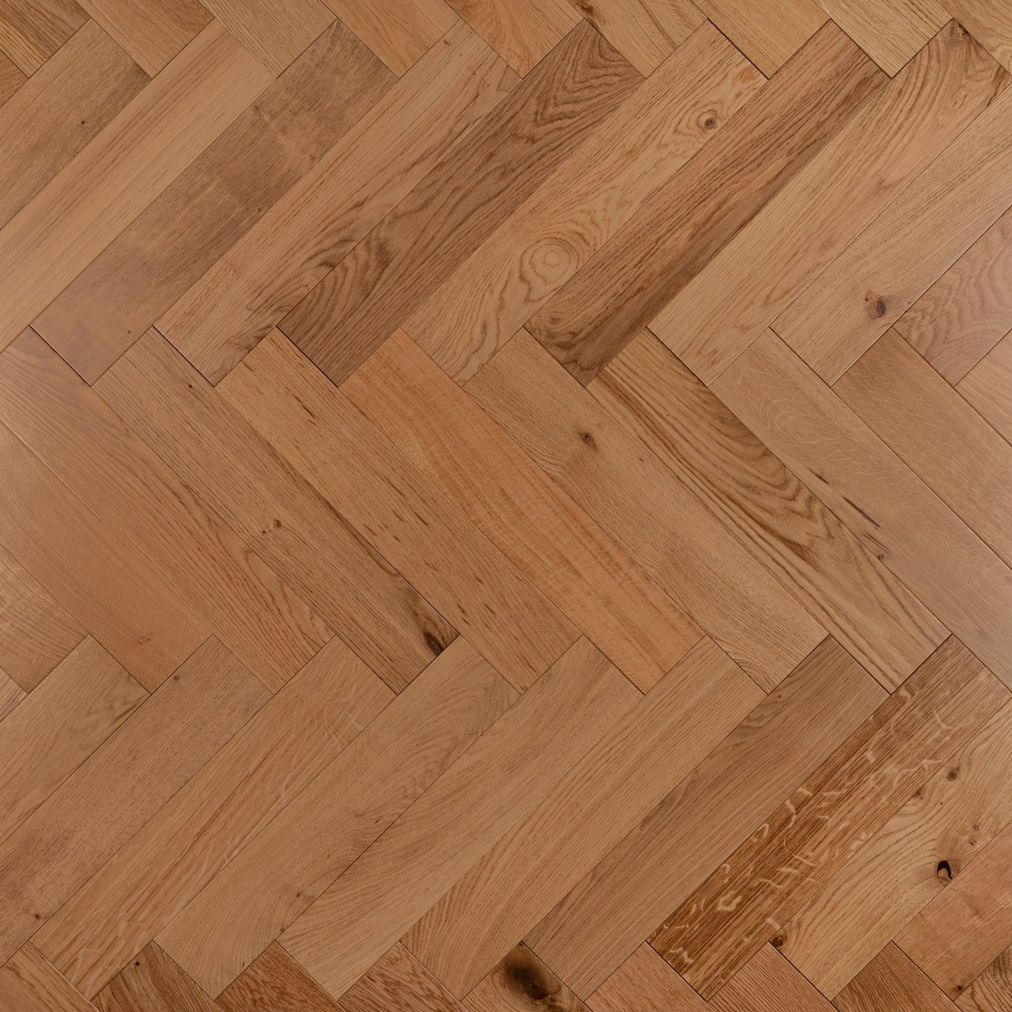 Herringbone Engineered Classic Oak 14mm x 90mm Lacquered