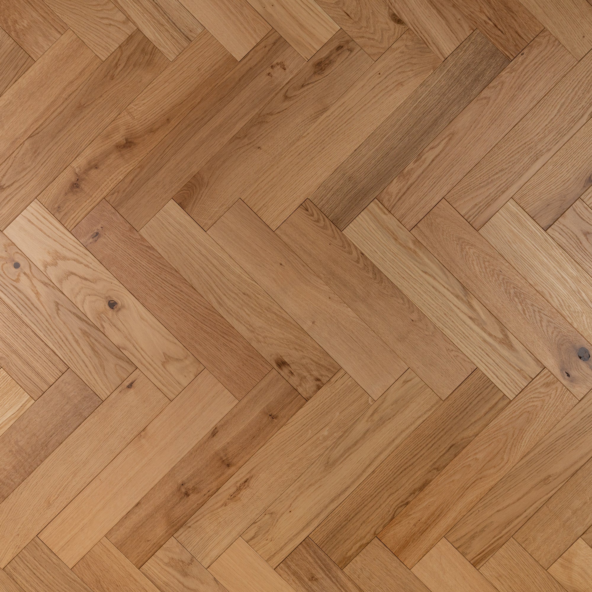 Herringbone Engineered Classic Oak 14mm x 90mm Oiled