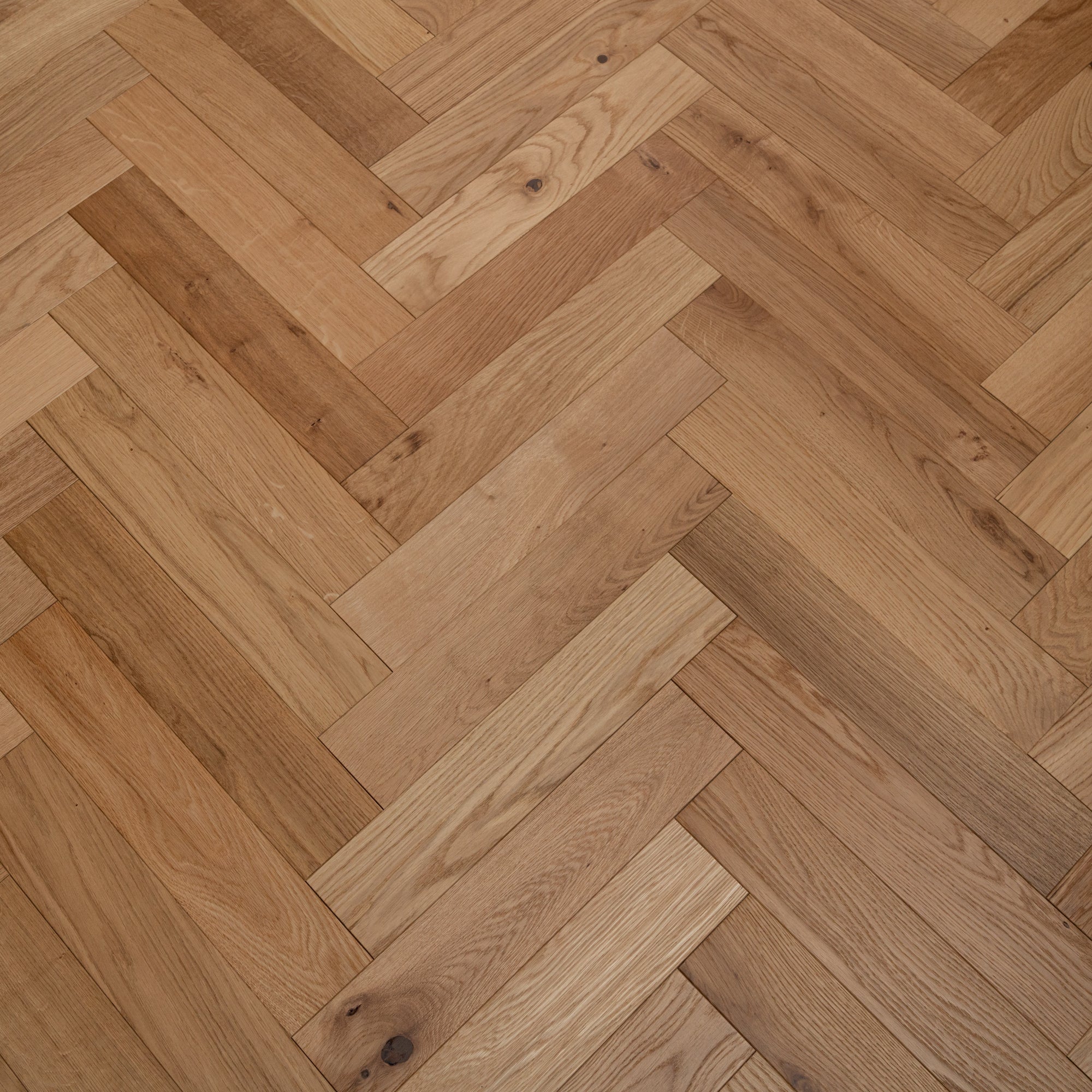 Herringbone Engineered Classic Oak 14mm x 90mm Oiled