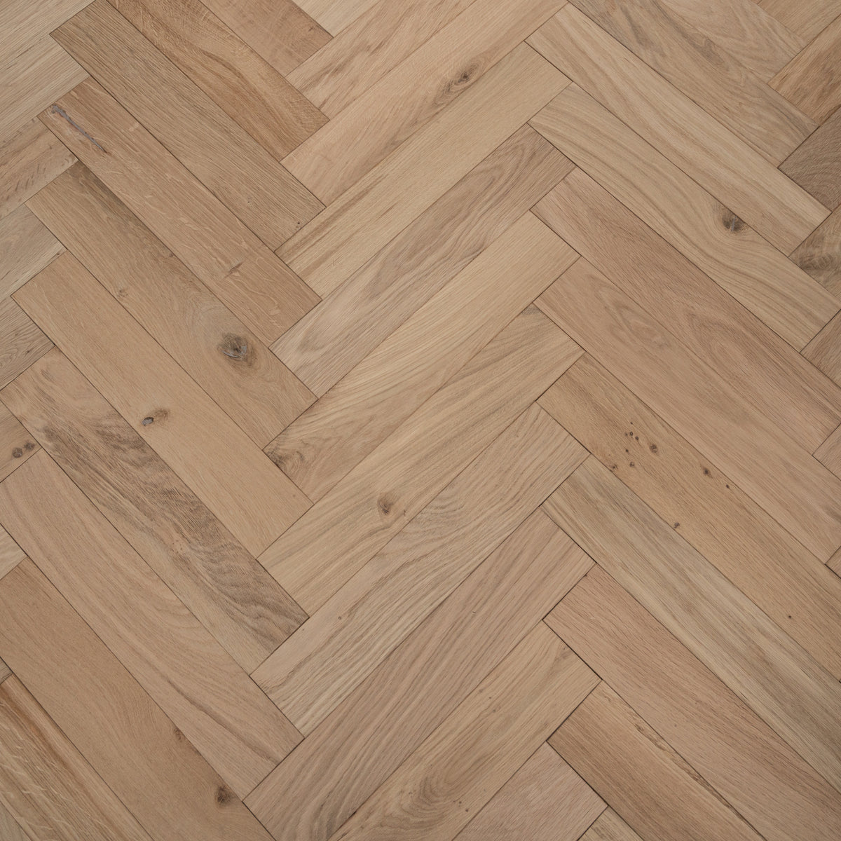 Herringbone Engineered Classic Oak 14mm x 90mm Unfinished