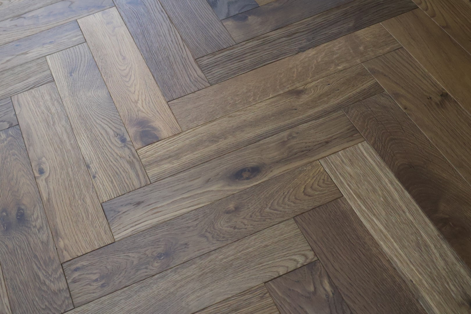 Herringbone Engineered Classic Oak 14mm x 90mm - Dark Smoked Oiled