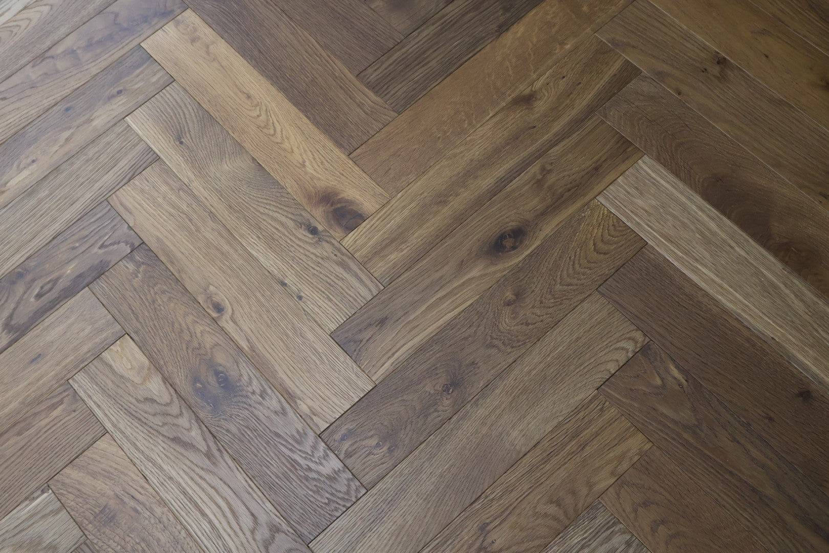 Herringbone Engineered Classic Oak 14mm x 90mm - Dark Smoked Oiled