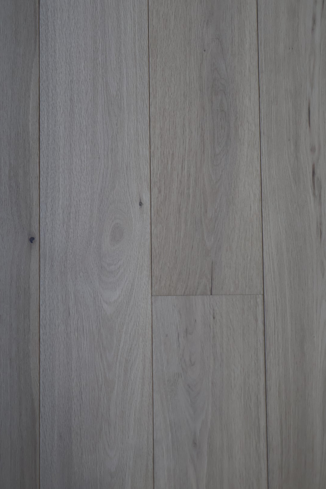 Engineered Prime Oak Flooring 14mm x190 Invisible Lacquered