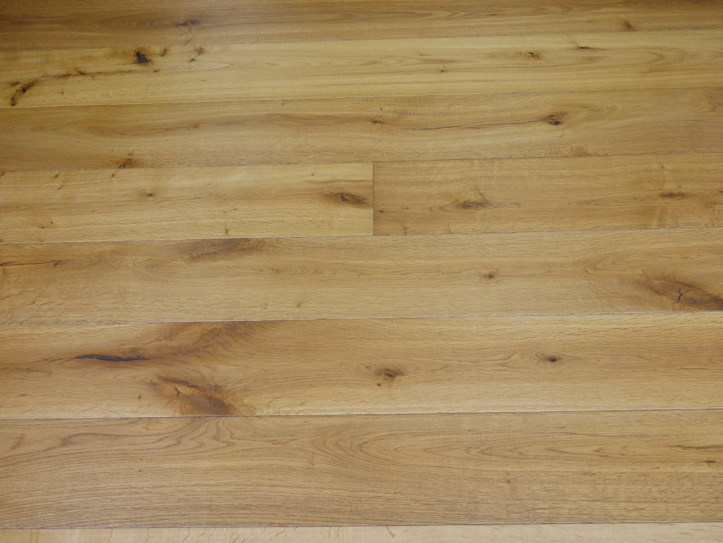 Engineered Classic Oak Flooring 14mm x 190 Smoked Hand-Scrapped Oiled