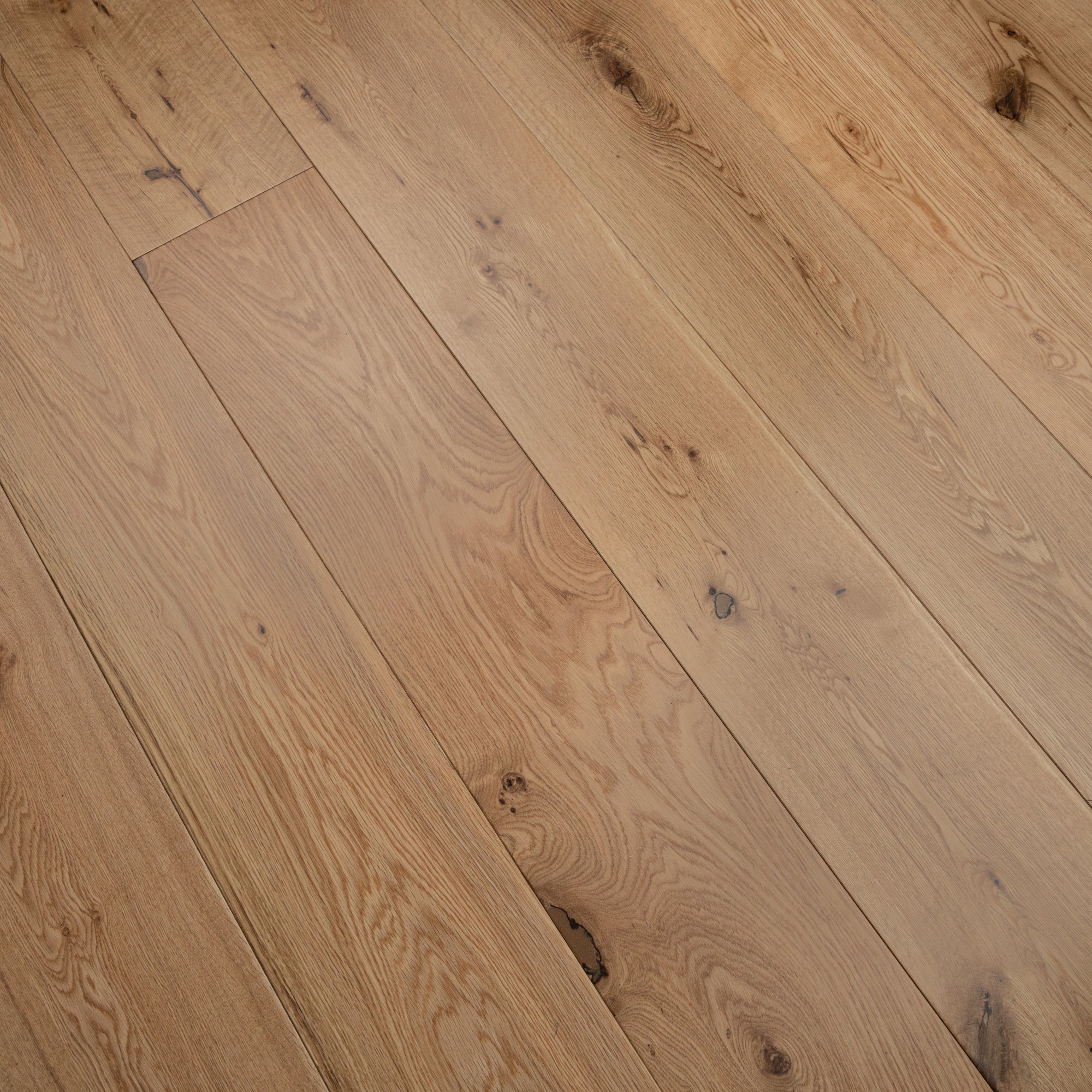 Engineered Classic Oak Flooring 14mm x190 Lacquered