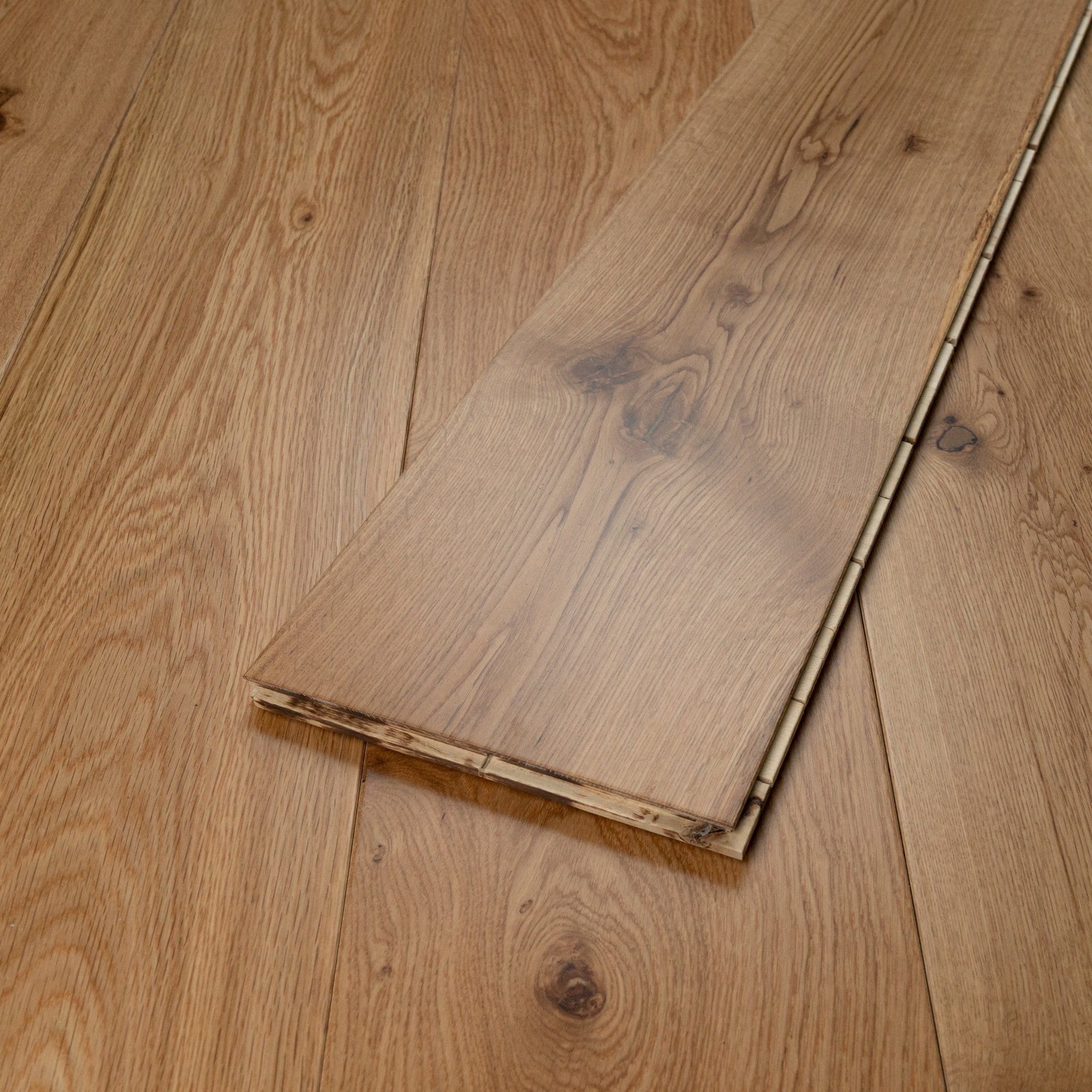 Engineered Classic Oak Flooring 14mm x190 Lacquered