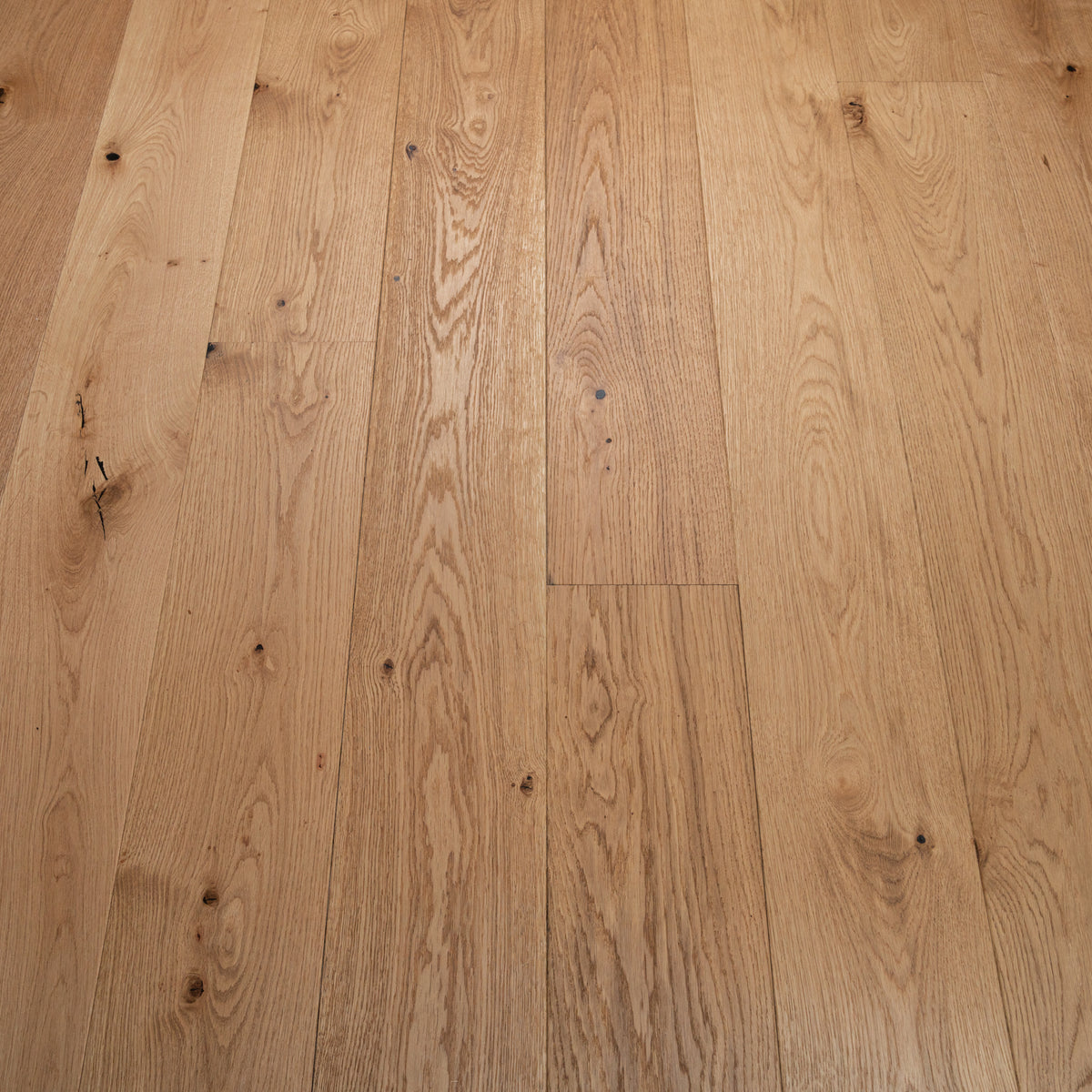 Engineered Classic Oak Flooring 14mm x190 Oiled