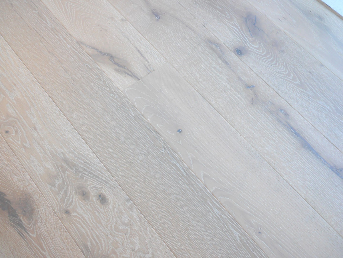 Engineered Rustic Oak Flooring 14mm x 190 White Washed