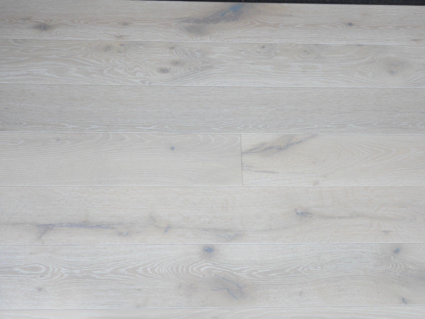 Engineered Rustic Oak Flooring 14mm x 190 White Washed