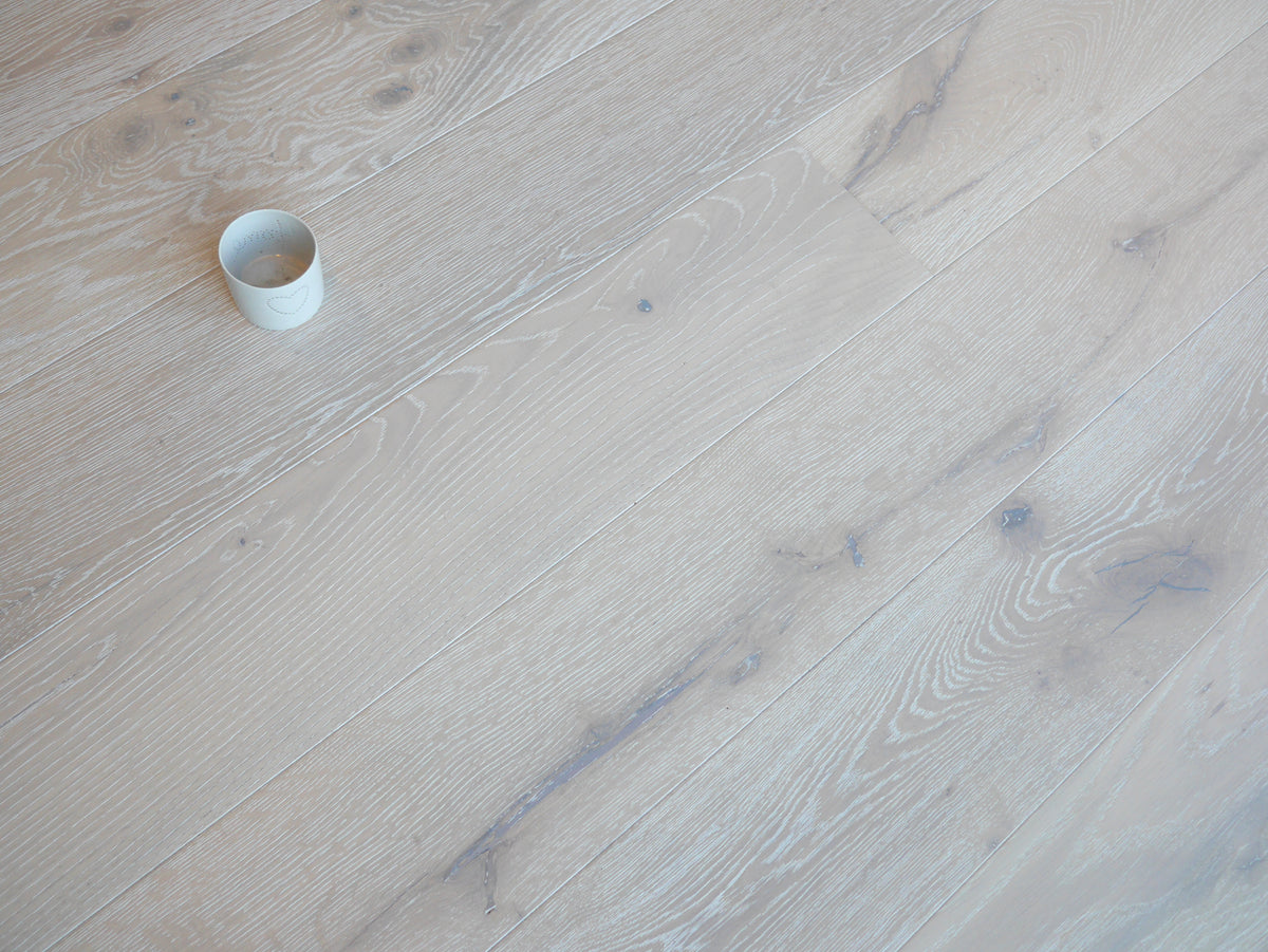 Engineered Rustic Oak Flooring 14mm x 190 White Washed