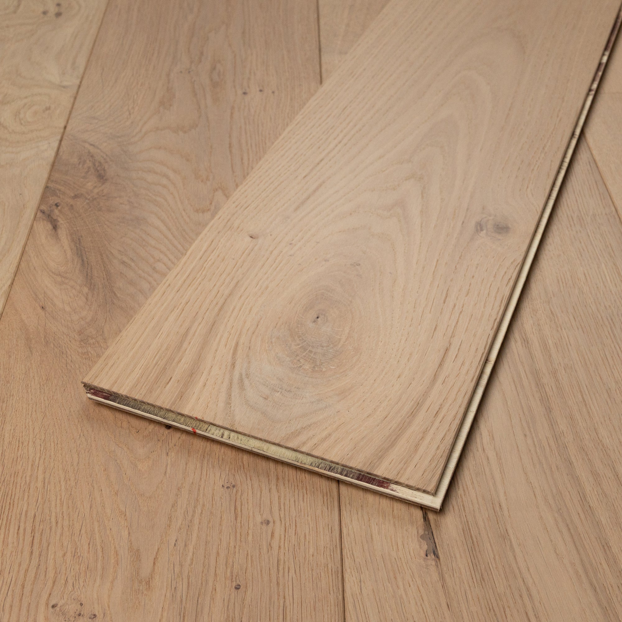 Engineered Classic Oak Flooring 15mm x 220 Invisible Lacquered