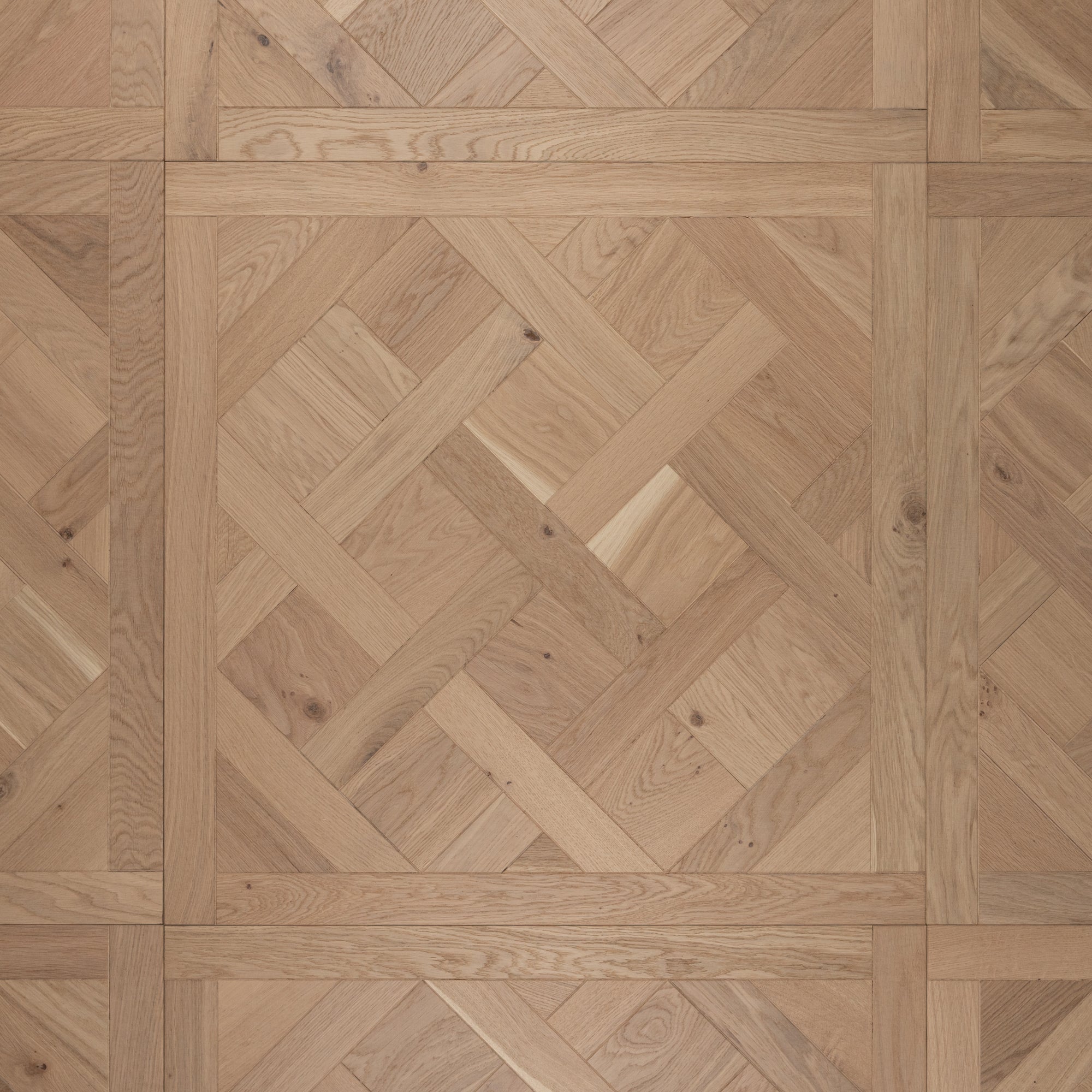 Wood Versailles 800x800mm - Invisible Lacquered